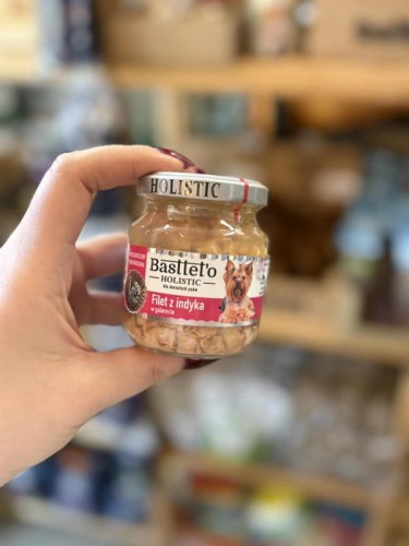 bastteto-holistic-filet-z-indyka-w-galarecie-dla-psow-sloik-zblizenie