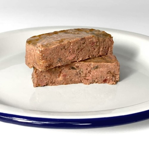 FOLK Staropolska uczta z królika – mokra karma dla psów małych ras na talerzu