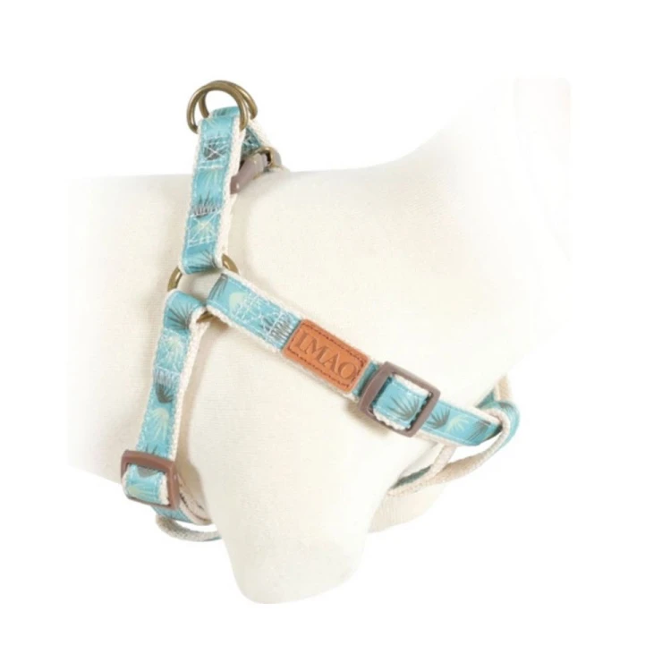 Niebieskie szelki ZOLUX IMAO Taiga dla psa na białym manekinie