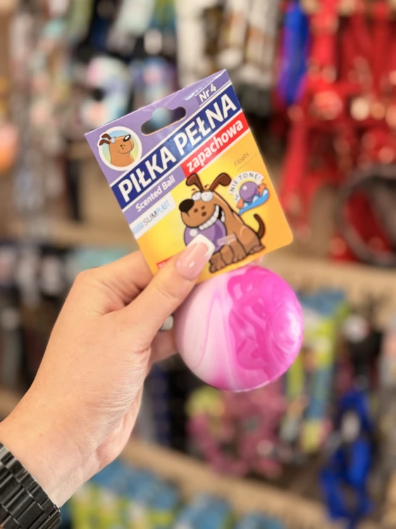 Sum-Plast Piłka Pełna nr 4 – różowo-biała piłka zapachowa dla psa