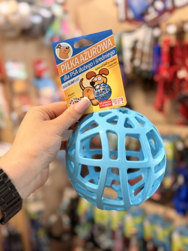 Sum-Plast ażurowa piłka dla psa 14 cm w niebieskim kolorze
