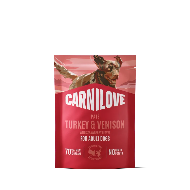 Carnilove Dog Pouch Paté z indykiem i dziczyzną 300 g – przód czerwonej saszetki z ilustracją psa