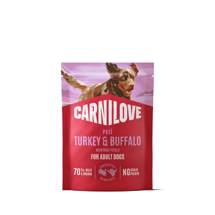 Carnilove Dog Pouch Paté Turkey & Buffalo 300 g – przód czerwonej saszetki z ilustracją psa
